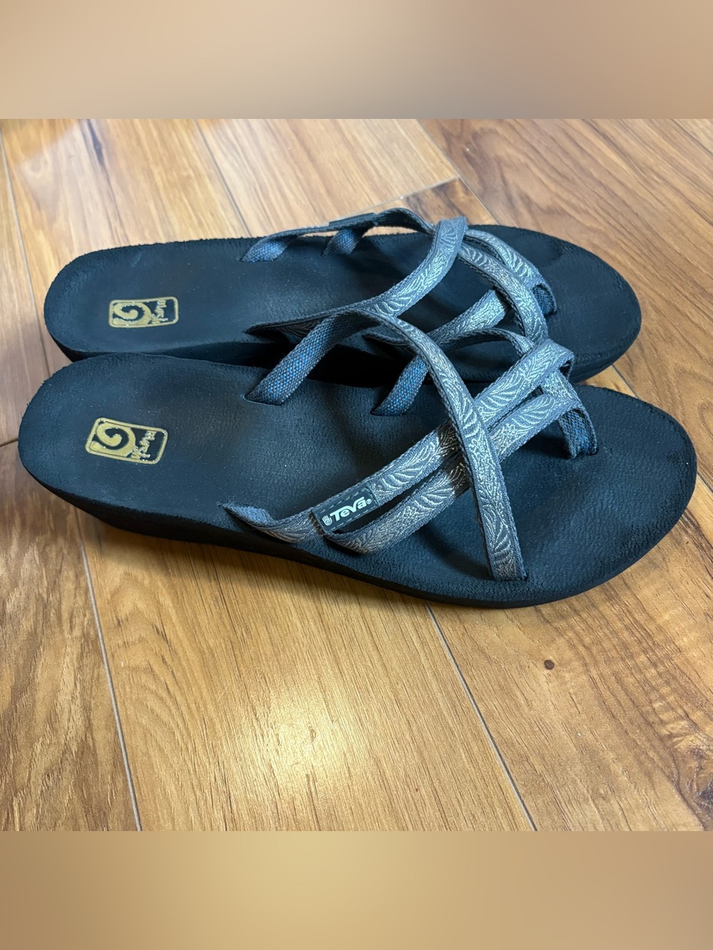 Teva Mush Mandalyn Wedge Ola 2 Metallic Sandals Women’s 8 vacation summer